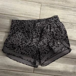 Athleta mesh racer short leopard size large